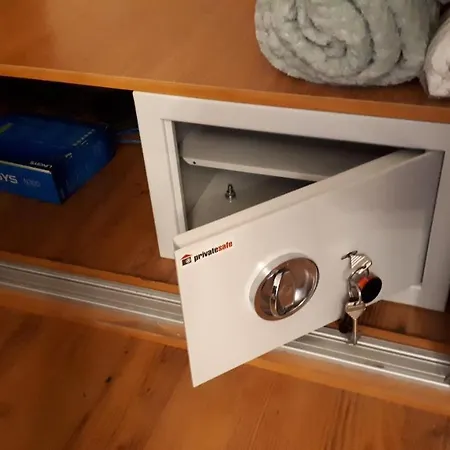 Kawalerka Ikara * Βρότσλαβ